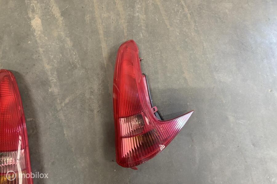 Achterlicht rechts Peugeot 206 SW  ('02-'07)