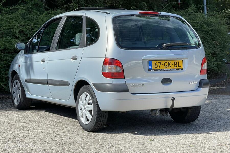 Renault Scenic 1.6-16V RXT