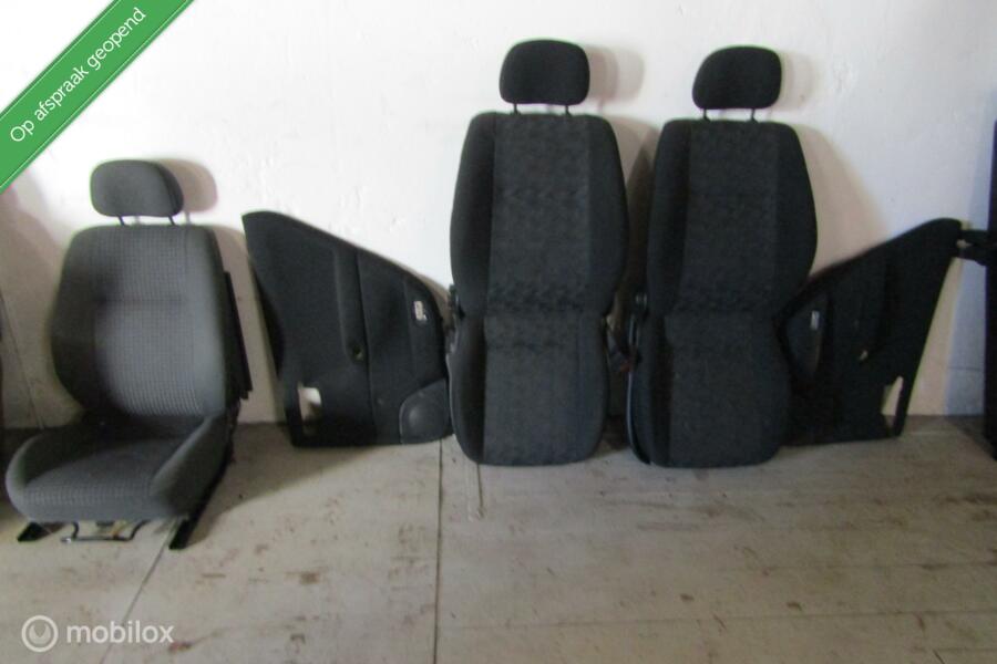 Stoel stoelen achterbank deur en achter paneel opel astra g