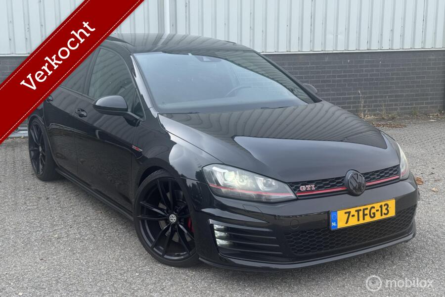 Volkswagen Golf 2.0 TSI GTI Performance