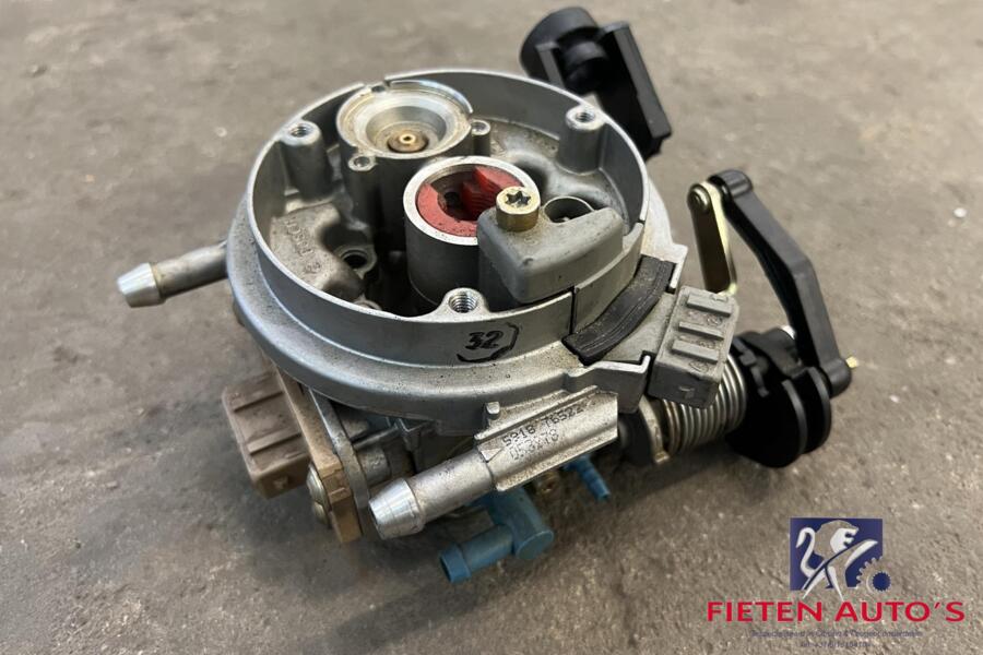 Gasklephuis nieuw Citroen Saxo 1.1i 19201A 0438201530