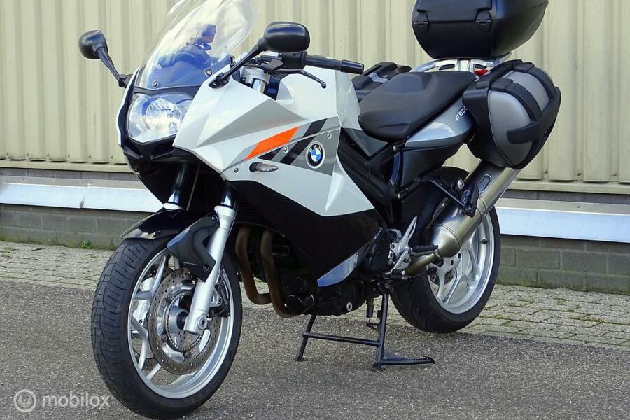 BMW F800ST