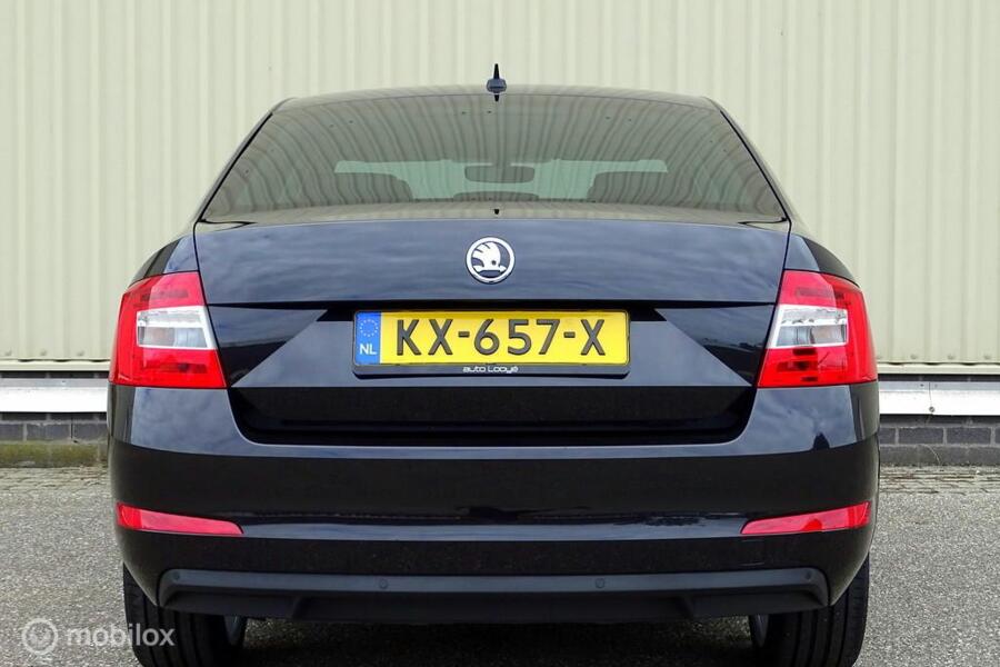 Skoda Octavia 1.0 TSI DSG Style Business