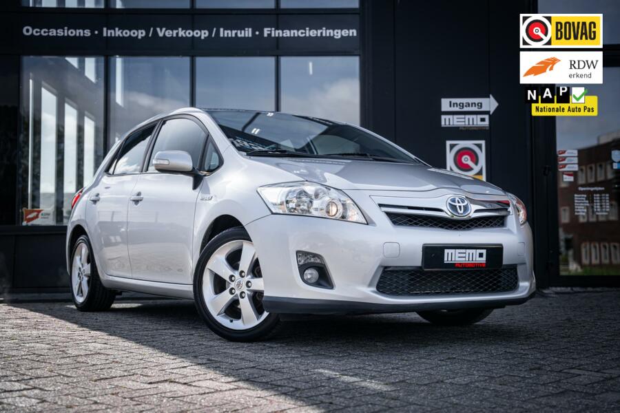 Toyota Auris 1.8 Full Hybrid Aspiration*CRUISE*CLIMA*NAP*