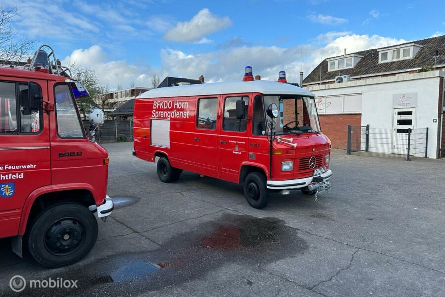 Mercedes 608 D 190 cm hoogte brandweer mrb vrij