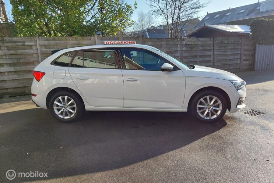 Skoda Scala 1.0 TSI Business Edition Panorama, Full led