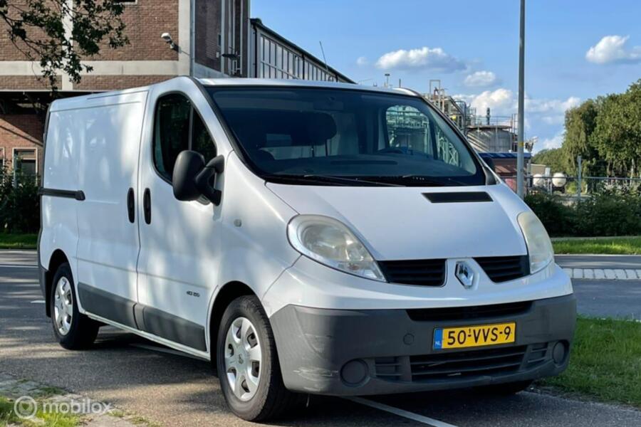 Renault Trafic 2.5 dCi T29 L1H1 | 145 pk | A/C | 3 Persoons | Trekhaak