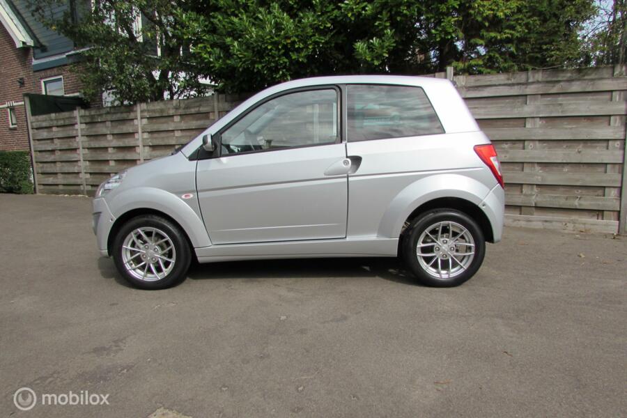 Ligier Brommobiel iXO 440