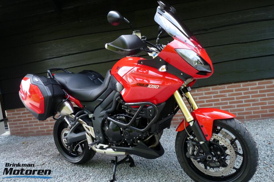 Triumph Tiger 1050 SE ABS 2 del. kofferset.