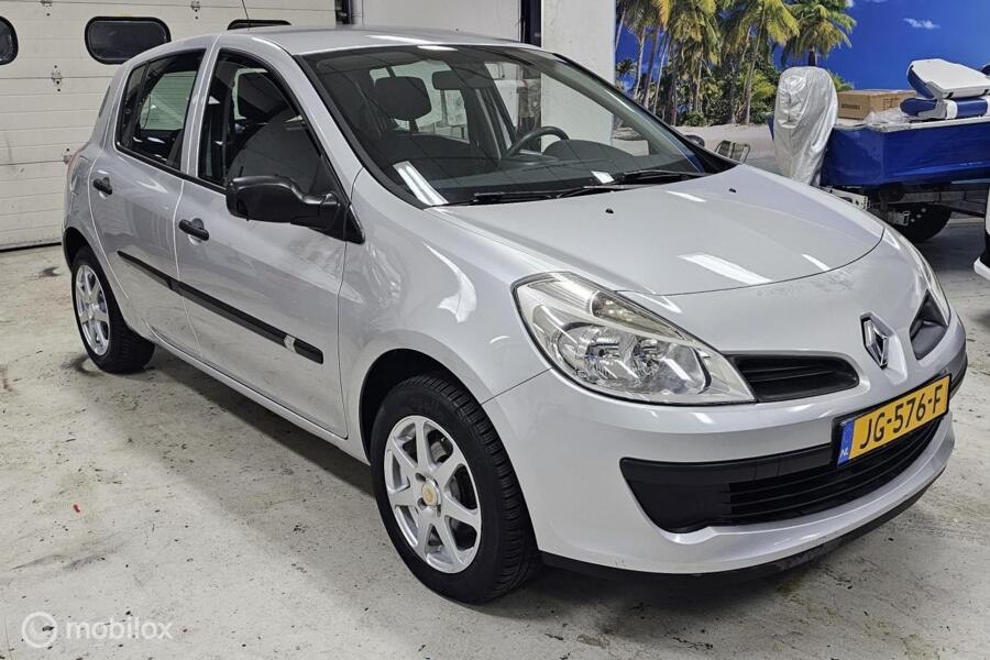 Renault Clio 1.2-16V Authentique Airco 2006-5drs L.M. Velgen