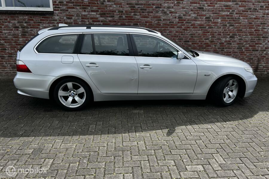 BMW 5-serie Touring 525i Executive
