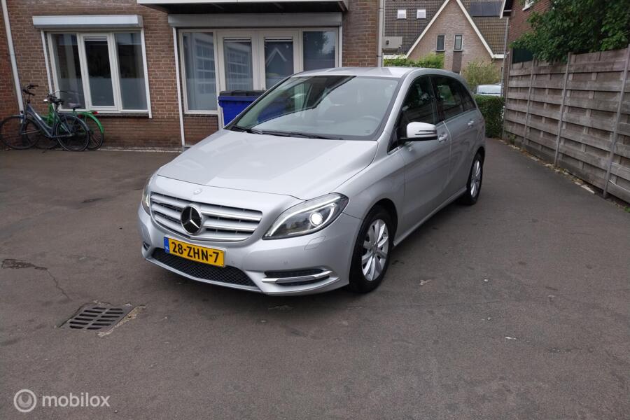 Mercedes B-klasse 180 Ambition