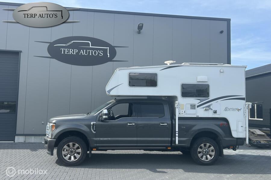 Ford F350 6.7 V8 Powerstroke met Northstar Liberty afzetunit