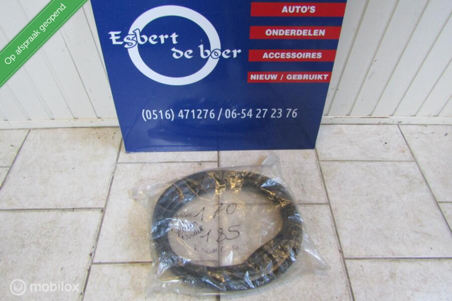 Raamrubber achterruit opel kadett c sedan + pees opening
