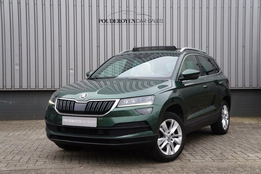 Skoda Karoq 1.5 TSI Automaat / Panodak / Leer / Trekhaak /NL