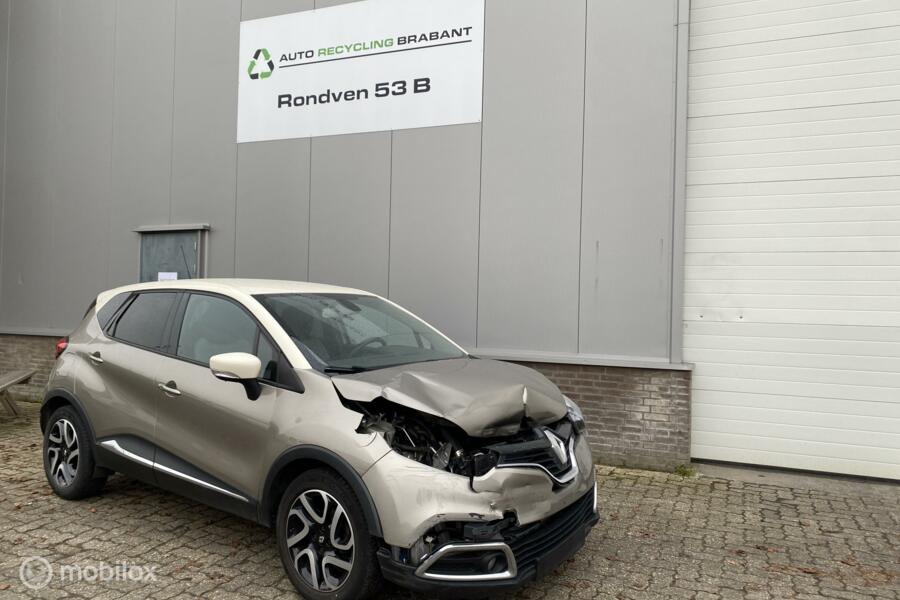 Renault Captur 0.9 TCe Dynamique  ALLEEN VOOR ONDERDELEN