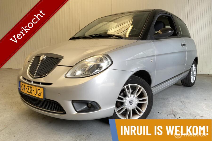 Lancia Ypsilon 1.4 Blue & Me // APK //