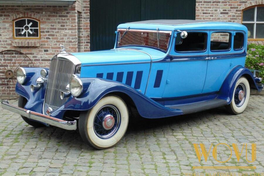 Pierce-Arrow sedan 835