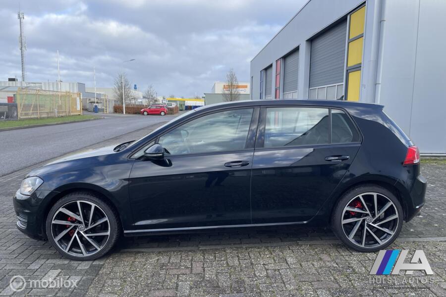 Volkswagen Golf 1.2 TSI 2014 5D | Navi/Tab | 19" | Apk