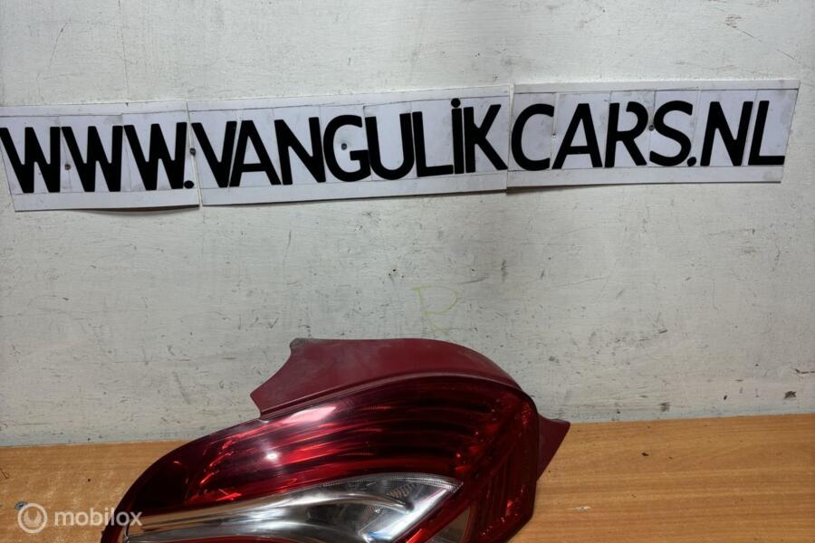 Achterlicht  links Peugeot 208 ('12->