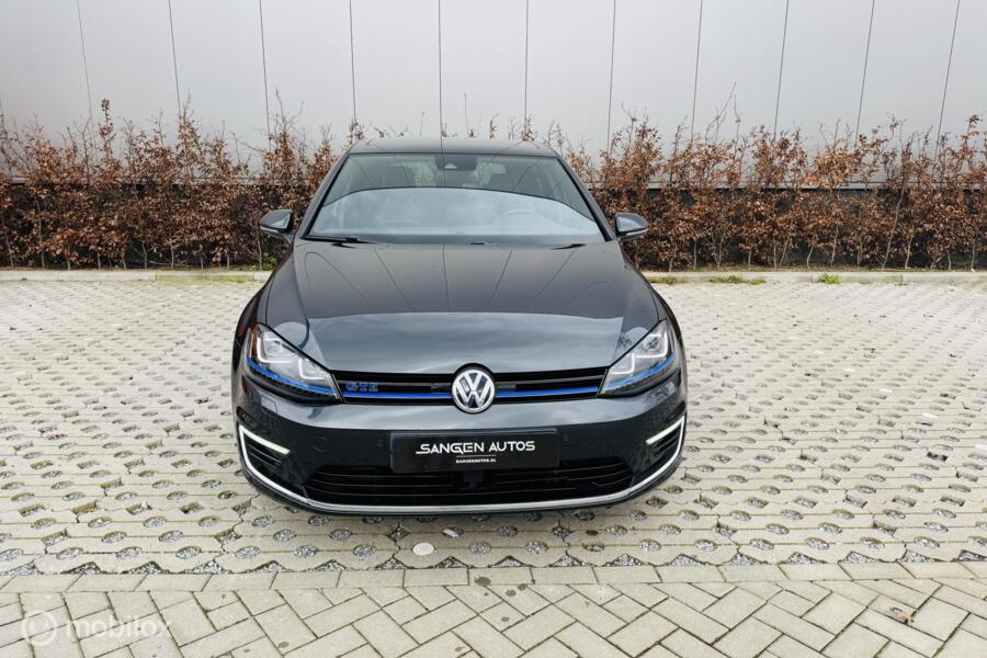 Volkswagen Golf 1.4 TSI GTE pano leer acc  gr navi trekhaak