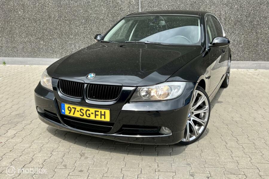 BMW 3-Serie E90 325i Zwart Automaat/Airco/19”/NAP✅