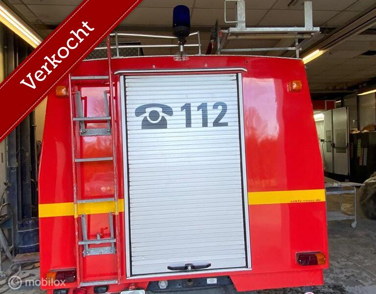 Mercedes 409 benzine 21.121 km Brandweer camper '79