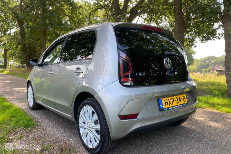 Volkswagen Up! 1.0 BMT move up! / 75 pk! /AC/ 5 drs / 84 dkm