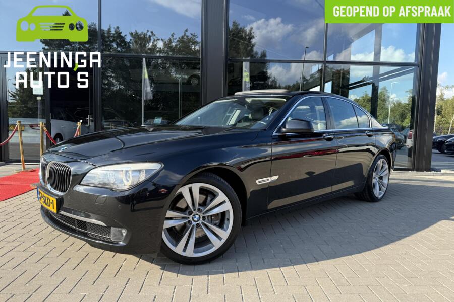 BMW 7-serie 730d|Stuur en-stoelverwarming|Camera|Trekhaak