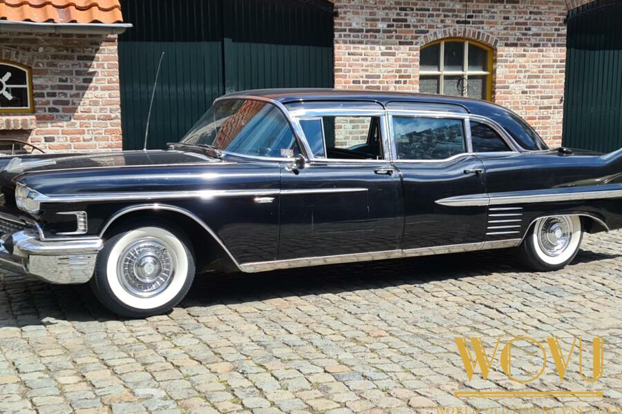 Cadillac FLEETWOOD LIMO 75  1958