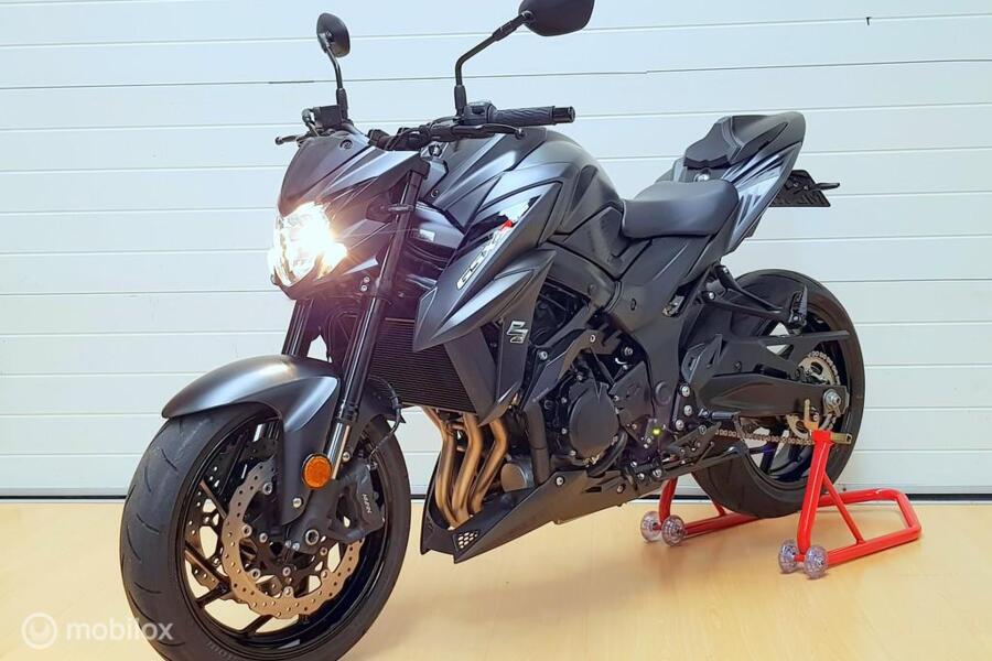 SUZUKI GSX-S 750 Street Xtreme