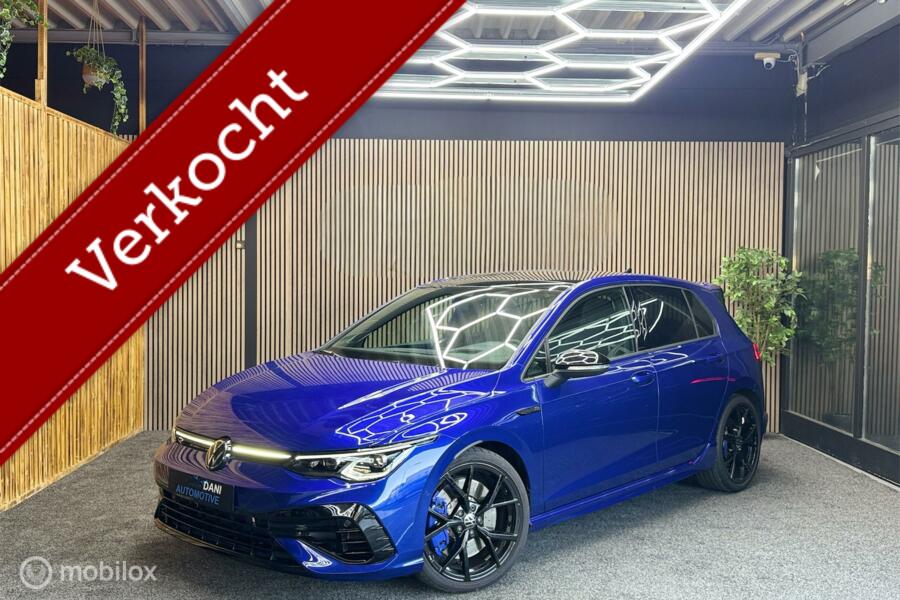 Volkswagen Golf 2.0 TSI 4Motion R | Pano | Akra | Matrix