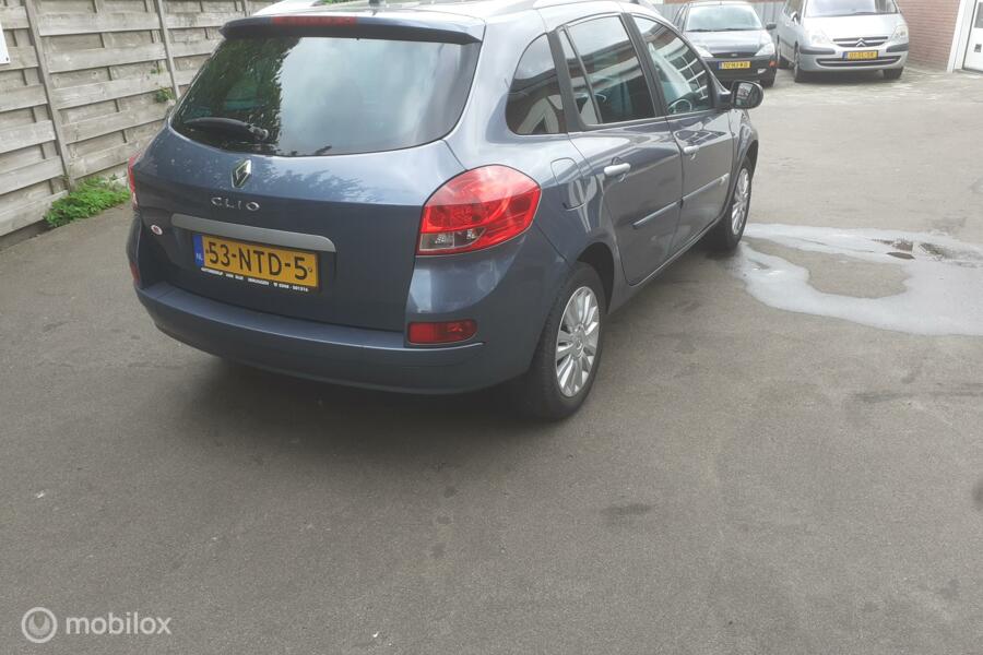 Renault Clio Estate 1.2-16V Collection