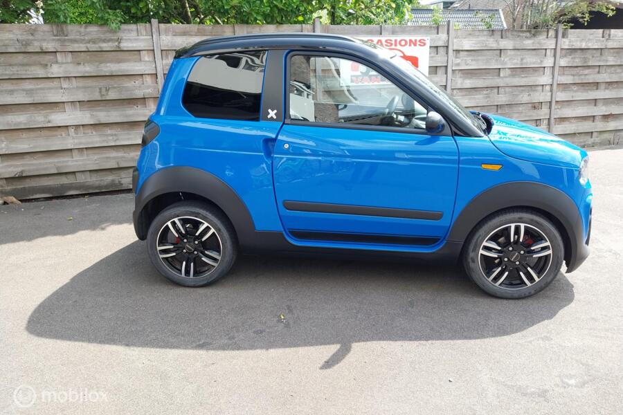 Microcar Brommobiel M.GO 6 X DCI Stuurbekr.