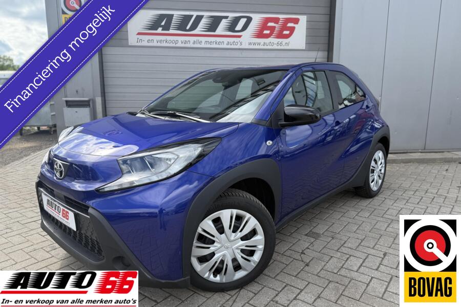 Toyota Aygo X 1.0 VVT-i S-CVT Play 1.0 VVT-i S-CVT Play Camera, Carplay, Keyless entry AUTOMAAT