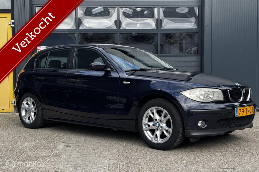 BMW 1-serie 116i Business Line | Airco | Trekhaak |