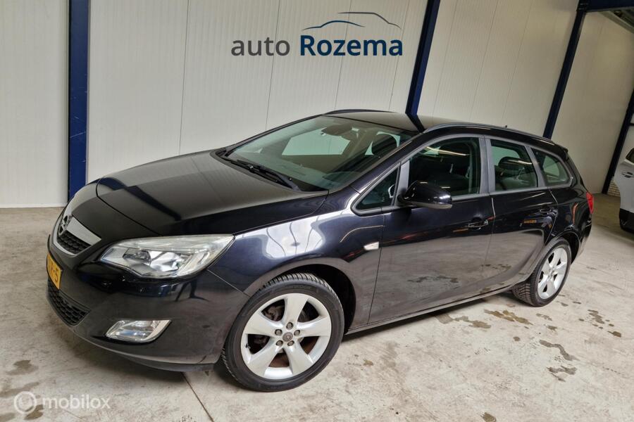 Opel Astra Sports Tourer Airco Navi Haak 1.4 Edition