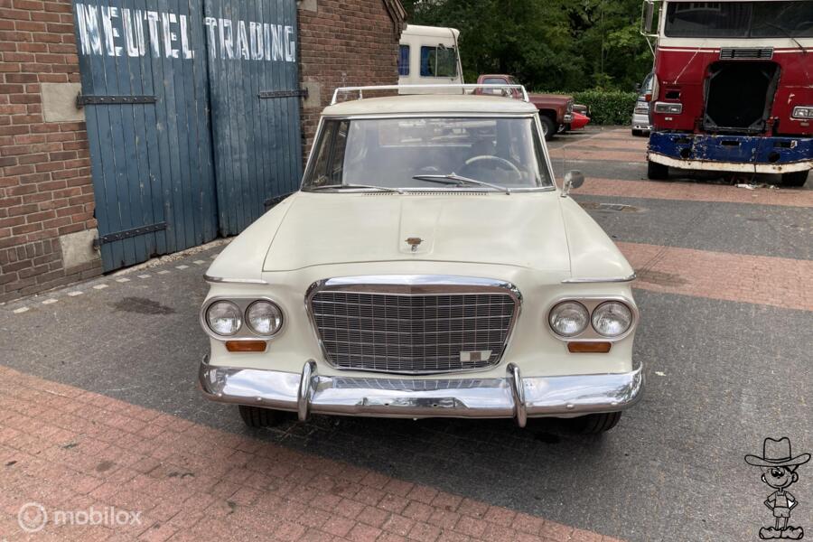 Studebaker Lark Daytona wagonaire  sliding roof v8 1963 surfwagon