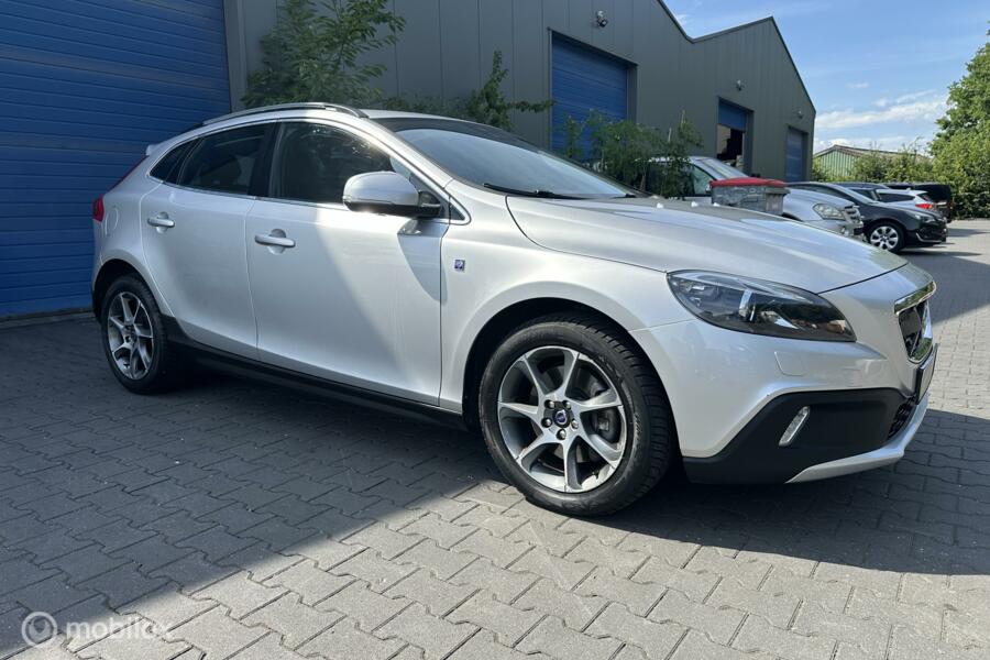 Volvo V40 / Cross Country 2.0 / T3 / Ocean Race
