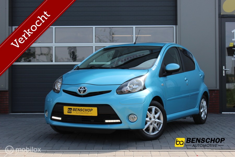Toyota Aygo Dynamic Blue / Airco / Bluetooth / Lichtmetaal