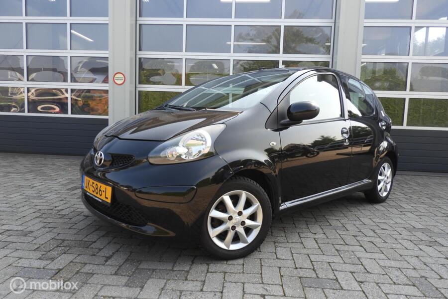Toyota Aygo 1.0-12V Sport airco 5 drs