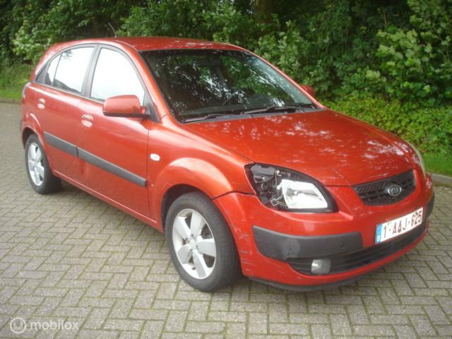 Kia Rio 1.6 CVVT 82 KW X-ecutive Airco Rijdbare zijschade