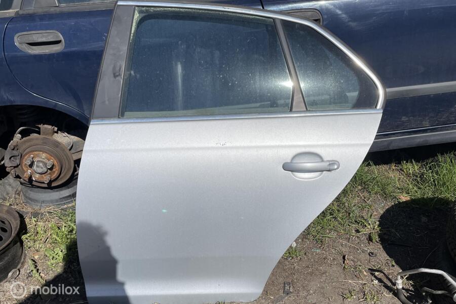 Deur linksachter Volkswagen Jetta V ('05-'10)