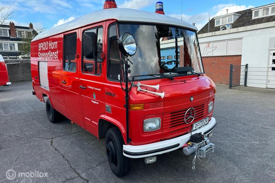 Mercedes 608 D 190 cm hoogte brandweer mrb vrij