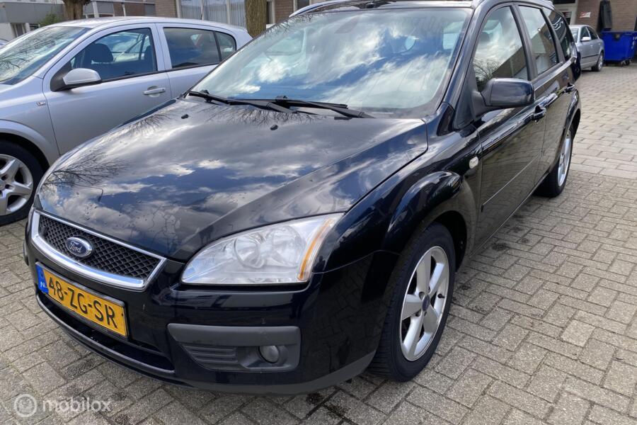 Ford Focus Wagon 1.8-16V Ambiente Flexifuel