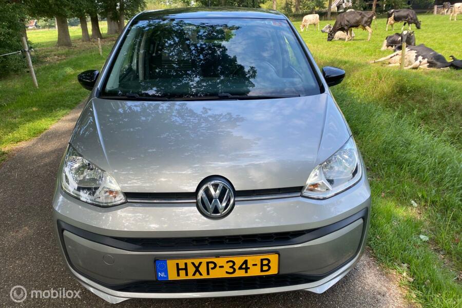 Volkswagen Up! 1.0 BMT move up! / 75 pk! /AC/ 5 drs / 84 dkm