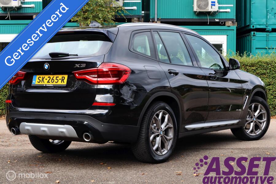 BMW X3 xDrive20i aut Executive | panoramadak | sportstoelen