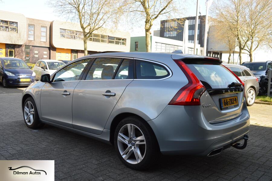 Volvo V60 2.4 D6 AWD Plug-In Hybrid Pure Limited|Leder|Nap!!