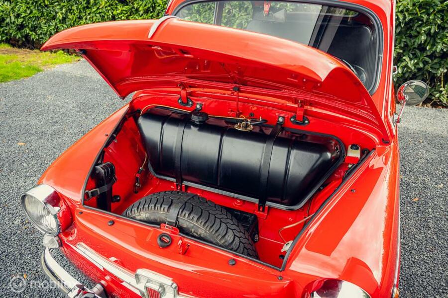 FIAT 600 - org NL - volledig gerestaureerd