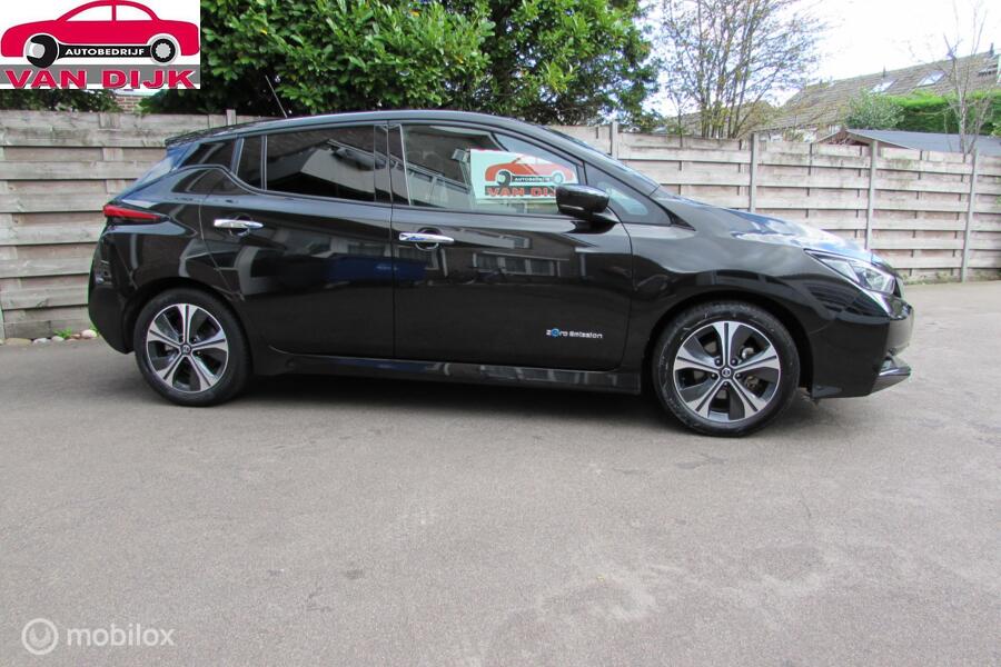 Nissan LEAF N-Connecta 40 kWh 360-camera GEEN BTW !!!